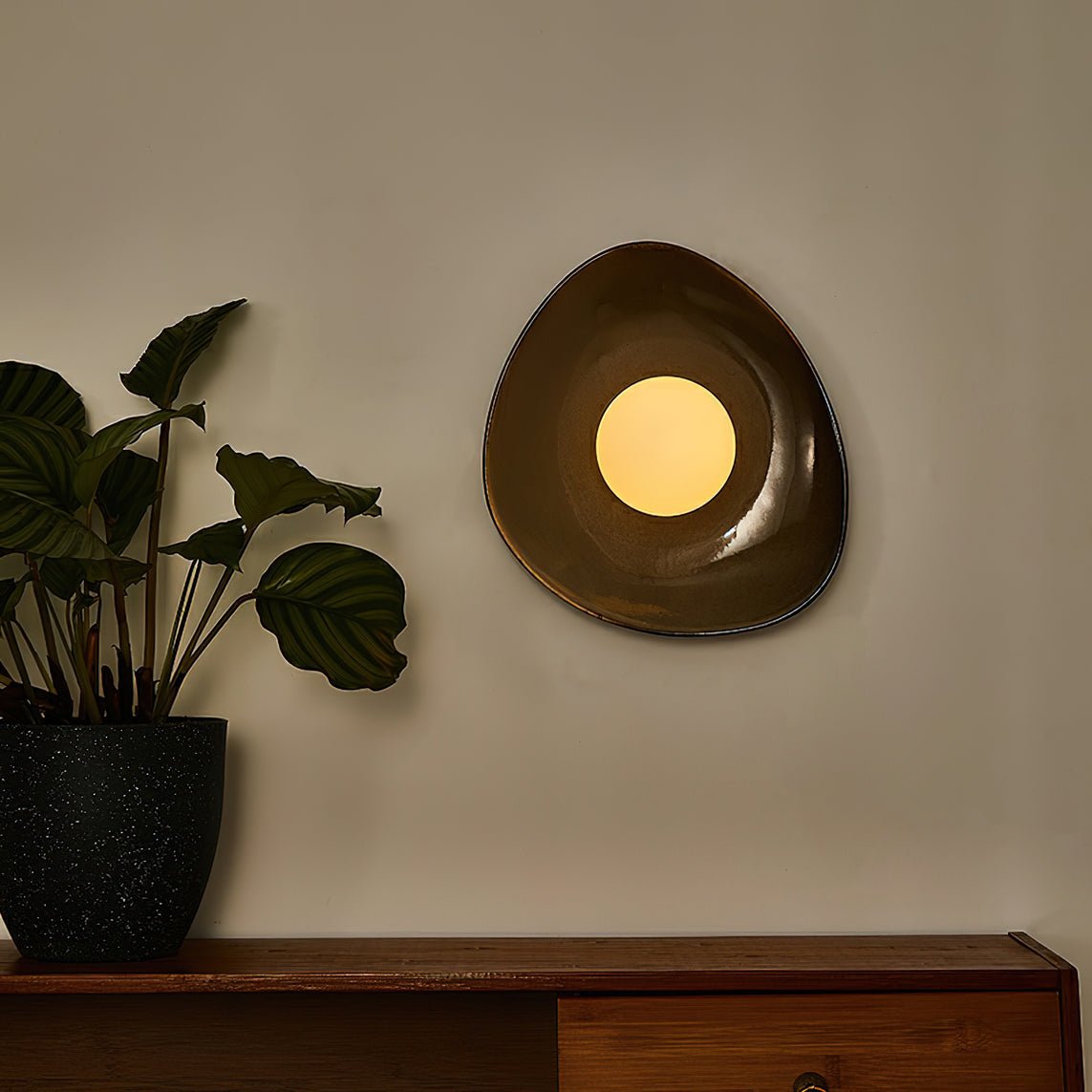 Pebble Disc Wall Light, Hardwired Wall Sconce, detail 3