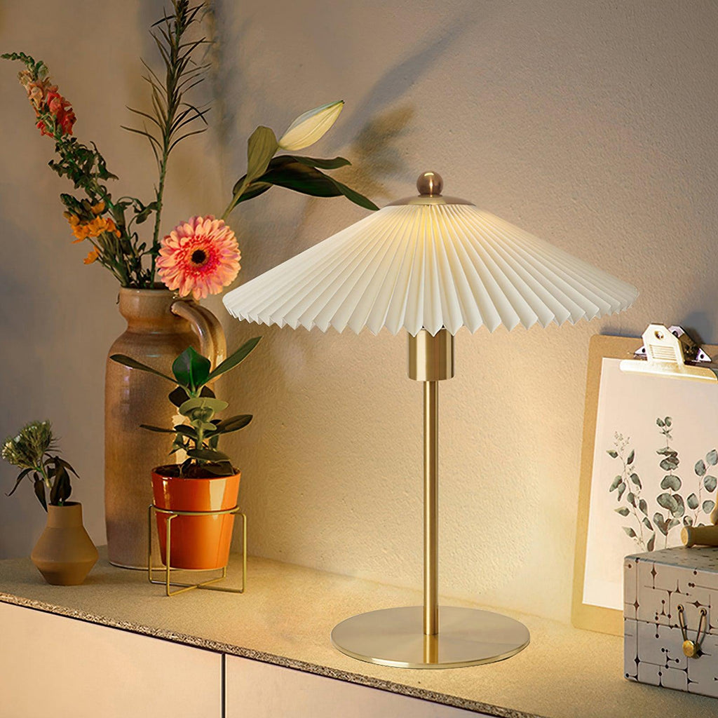 Perla Pleated Table Light, Bedside Table Lamp, detail 3
