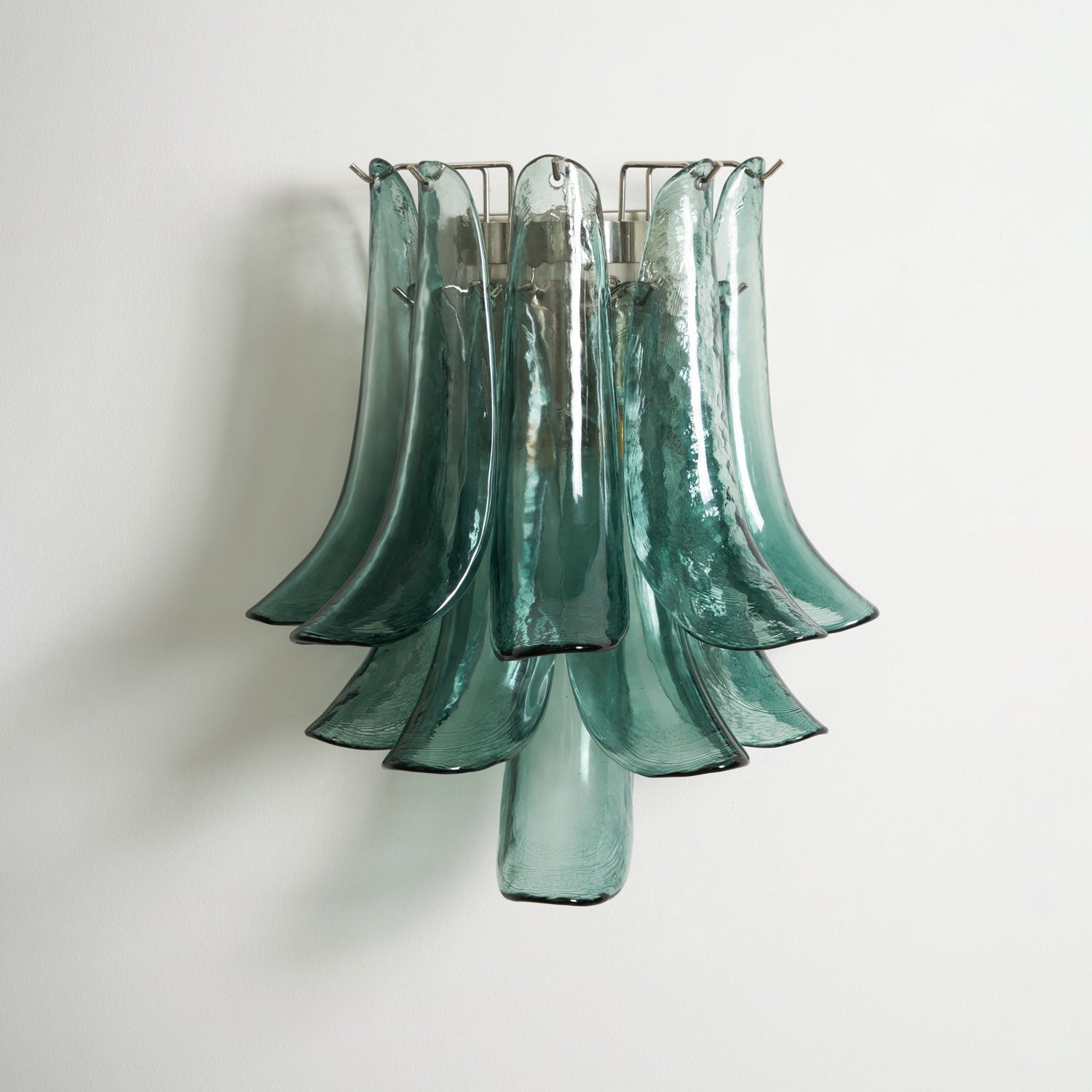 Petalo Glass Wall Light, Hardwired Wall Sconce, detail 19