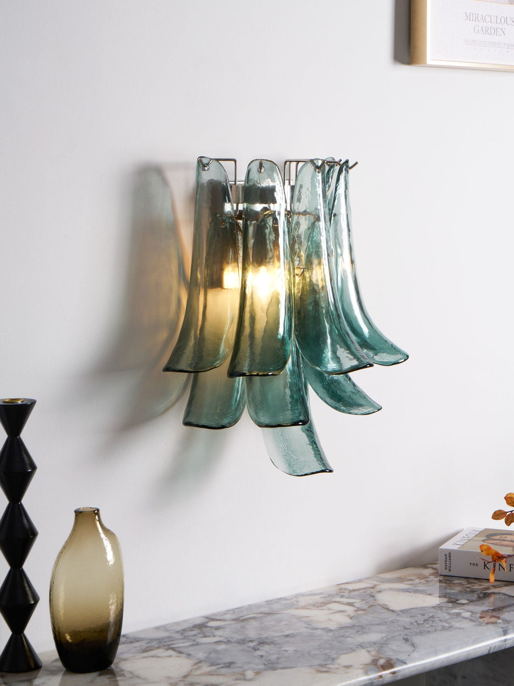 Petalo Glass Wall Light, Hardwired Wall Sconce, detail 3