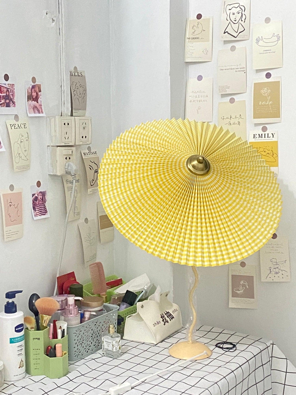 Pleated Hat Table Light, Bedside Table Lamp, detail 3