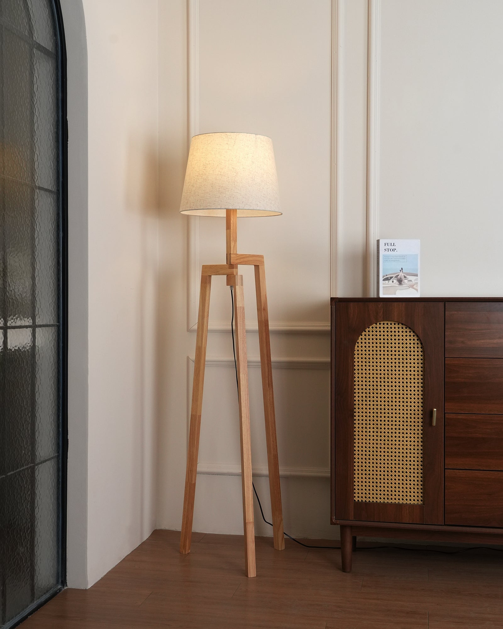 Puccio Tripod Floor Light 17.7", Floor Lamp, detail 3