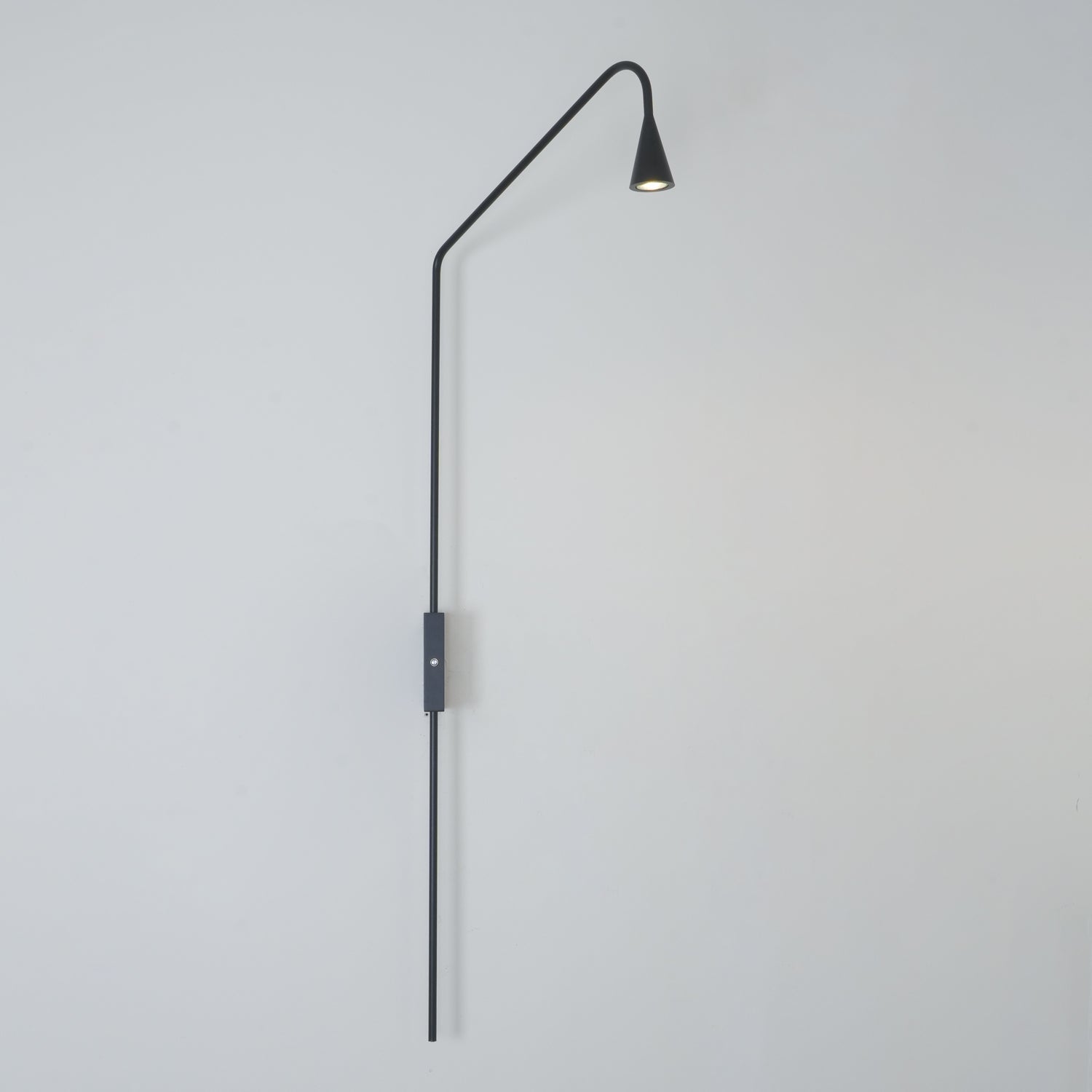 Pureform Wall Light, Plug-In Wall Sconce, detail 79