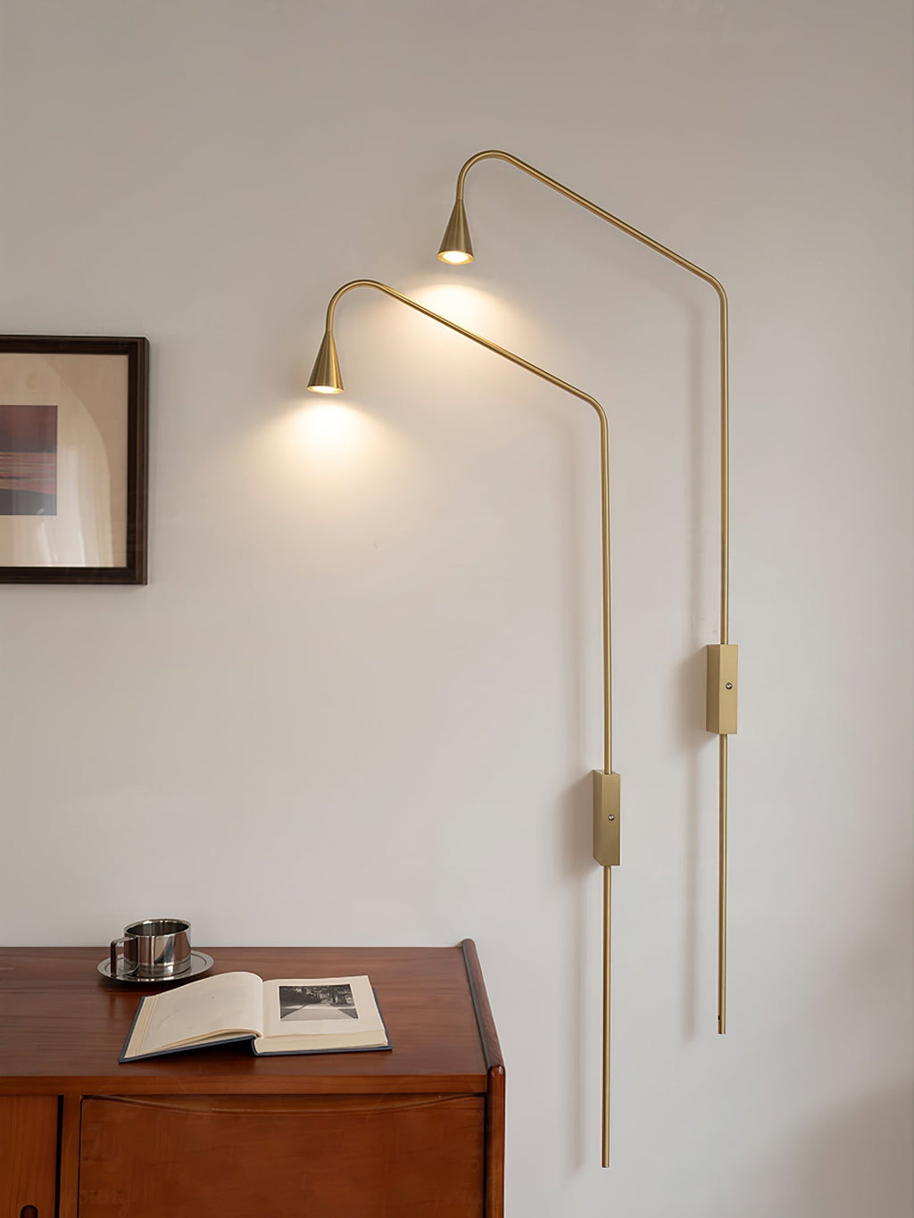 Pureform Wall Light, Plug-In Wall Sconce, detail 8
