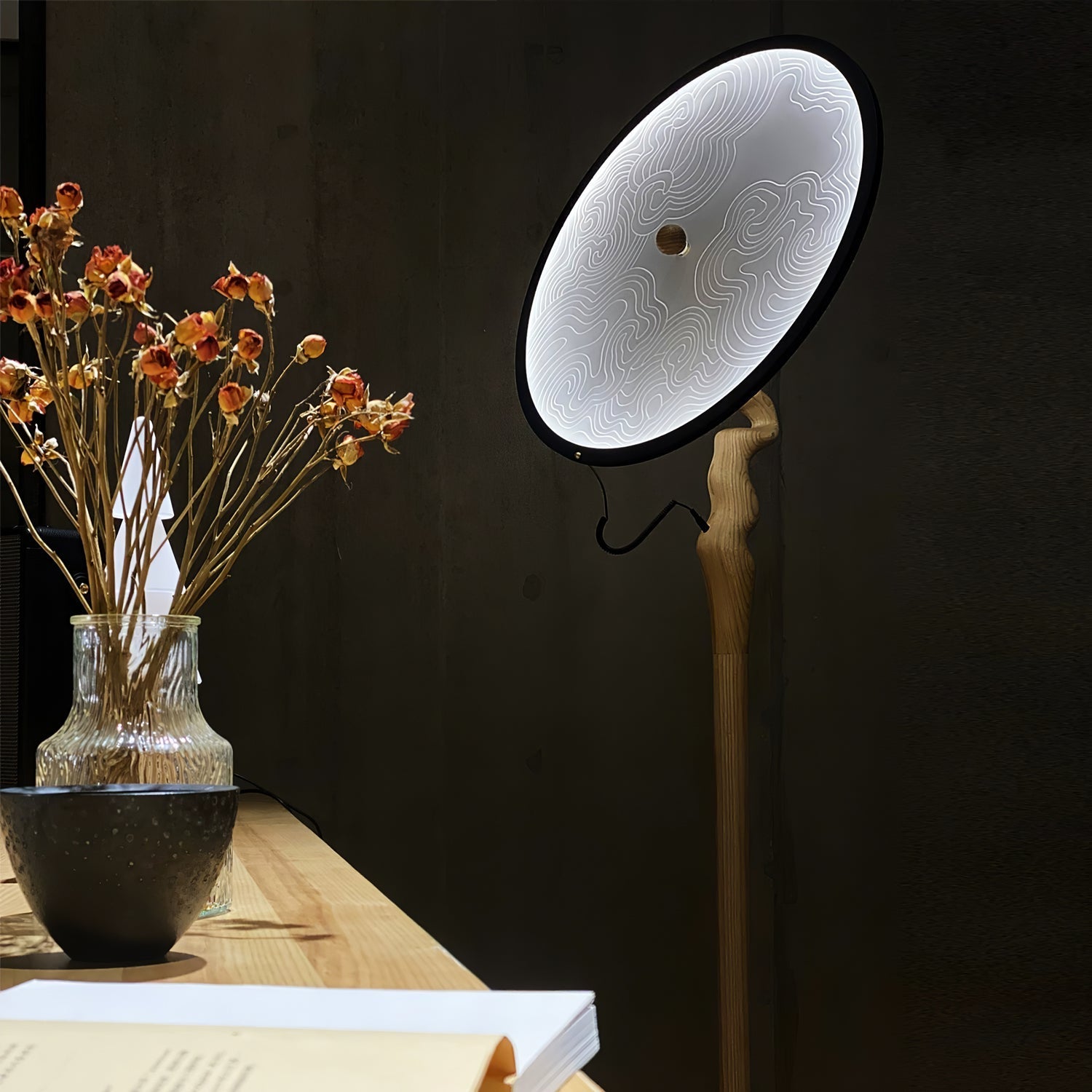 Radar Transmitter Floor Light, Floor Lamp, detail 2