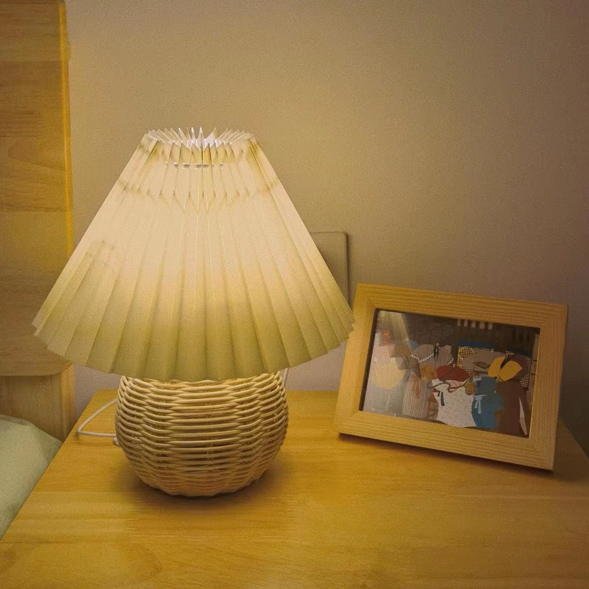 Rattan Pleated Table Light, Bedside Table Lamp, detail 4