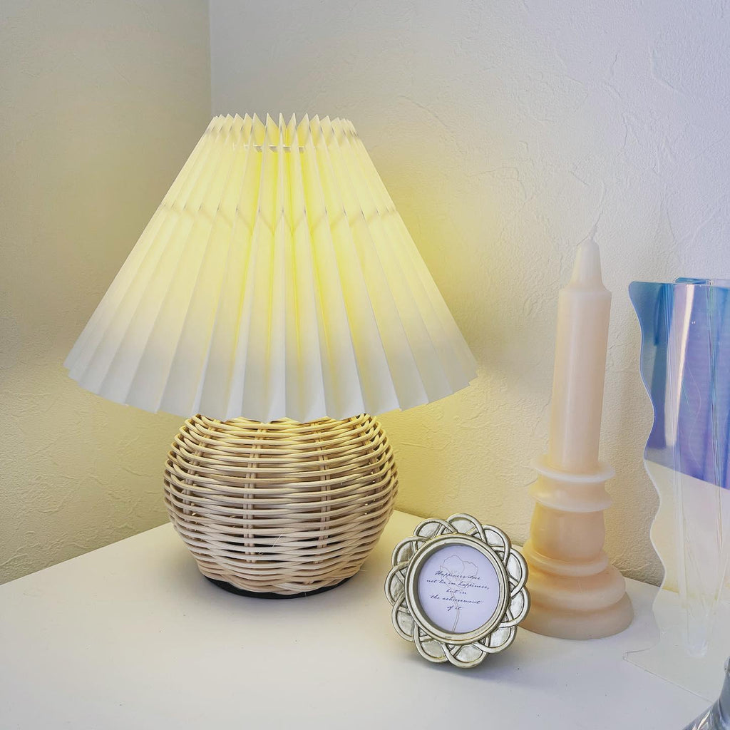Rattan Pleated Table Light, Bedside Table Lamp, detail 3