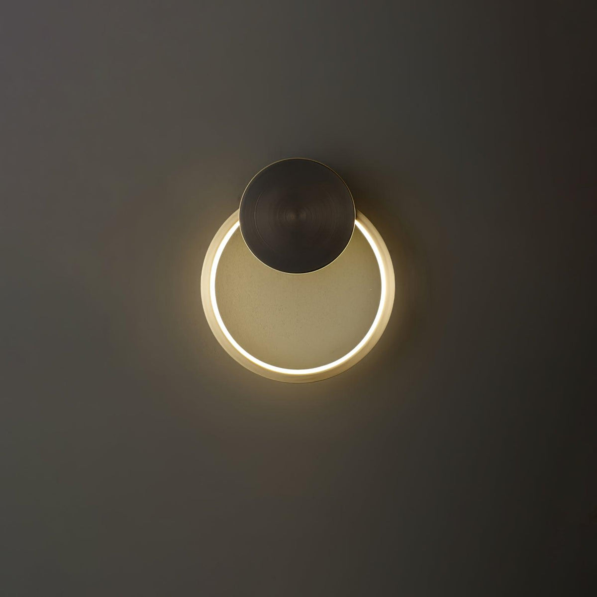 Ring Shaped LED Wall Light - Dia 15cm x H 16cm Brass, Hardwired Wall Sconce, detail 10