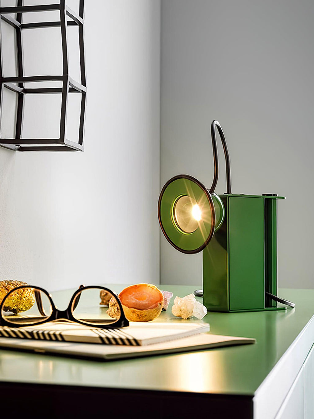 Roland Camera Table Lamp, Bedside Table Lamp, detail 9