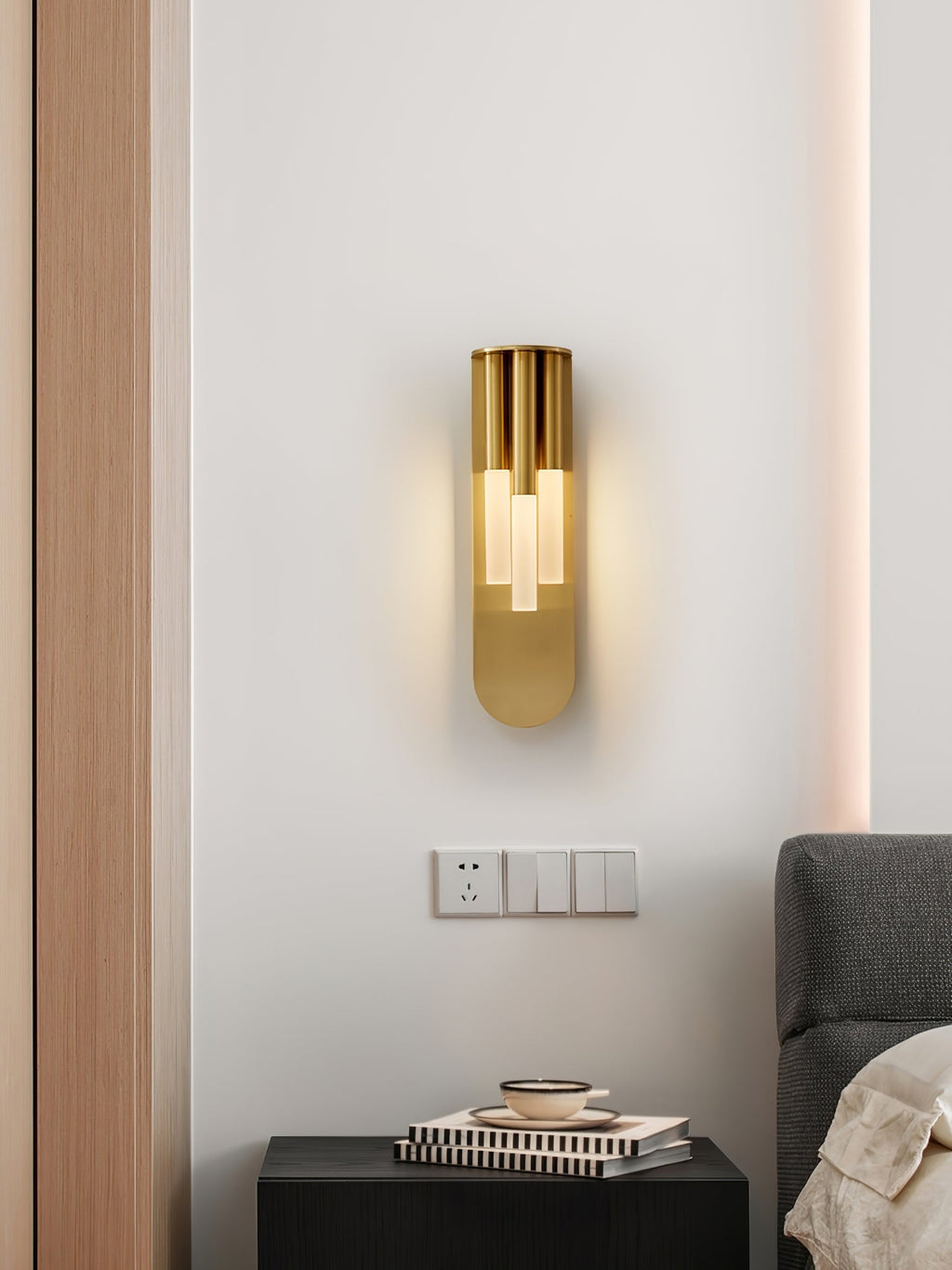Rousseau Wall Light - ∅ 4.7″ x H 16.9″ Metal, Hardwired Wall Sconce, detail 17