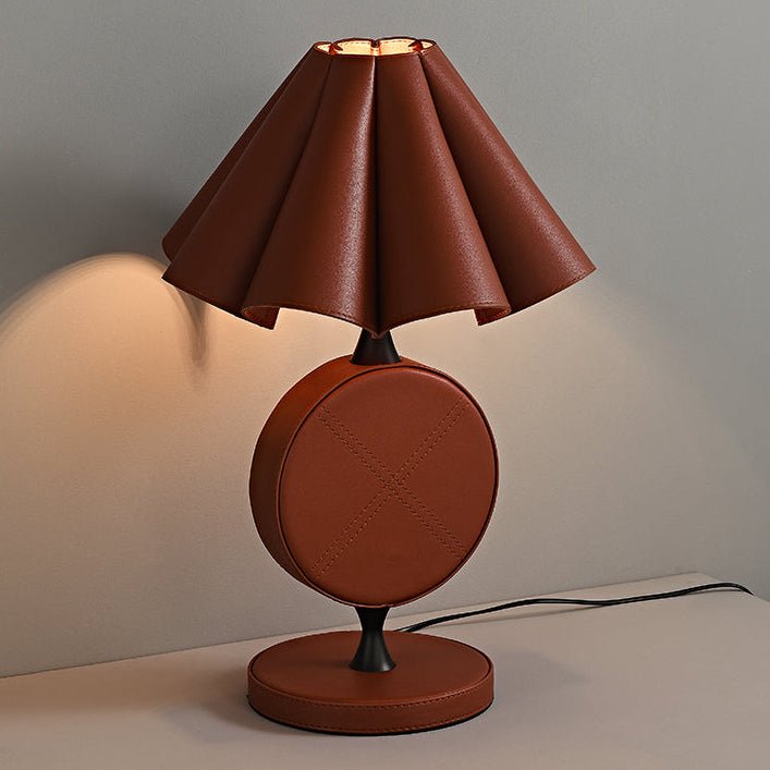 Saddle Stitch Table Light, Bedside Table Lamp, detail 7