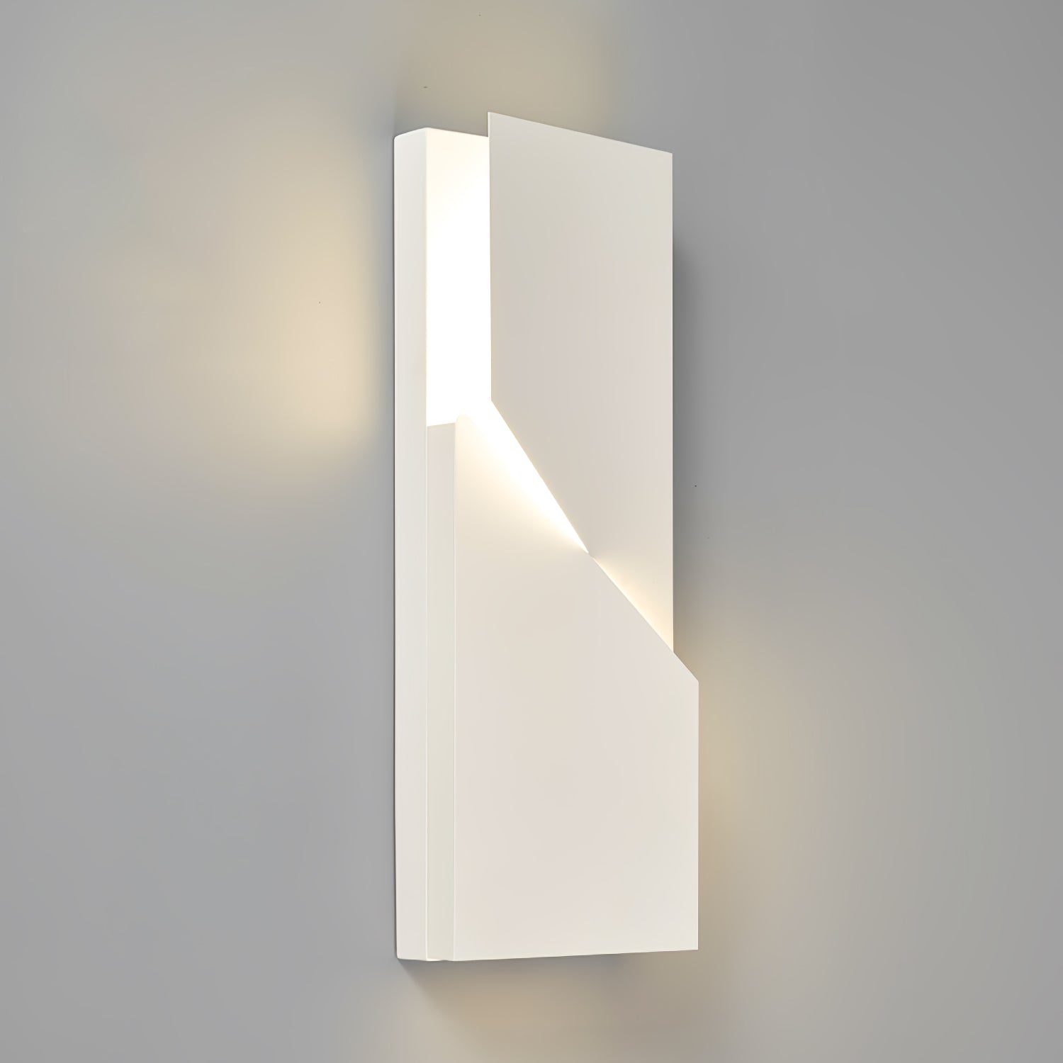 Shadows Rechargeable Grand Wall Light, Hardwired Wall Sconce, detail 135
