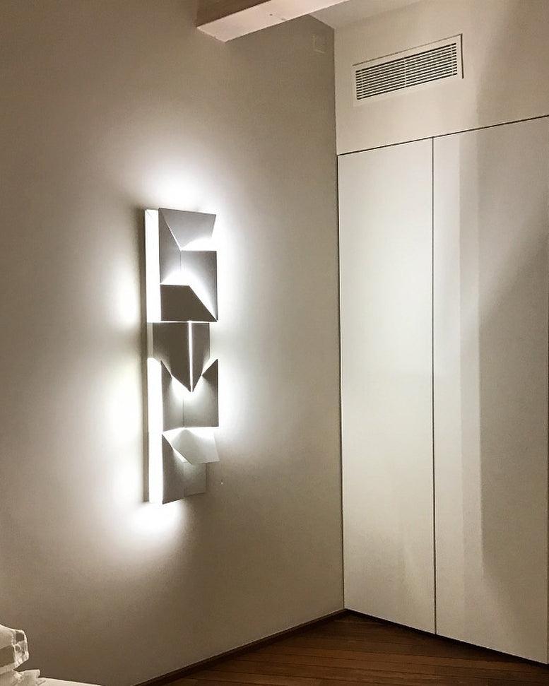 Shadows Rechargeable Grand Wall Light, Hardwired Wall Sconce, detail 64