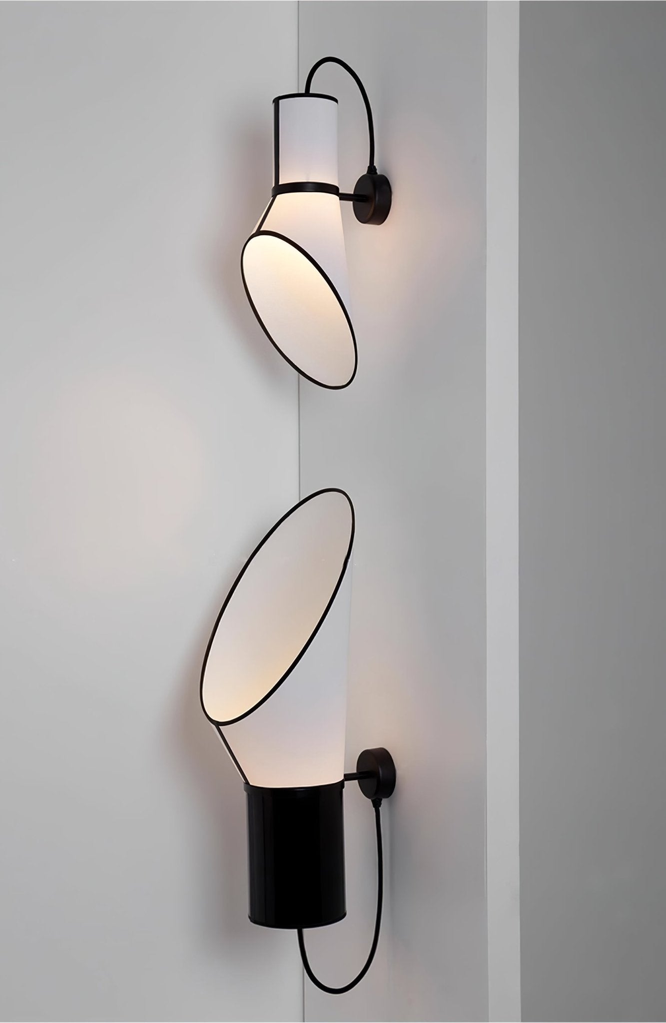Sketch Line Wall Light - Dia 27cm x H 45cm Metal, Hardwired Wall Sconce, detail 4