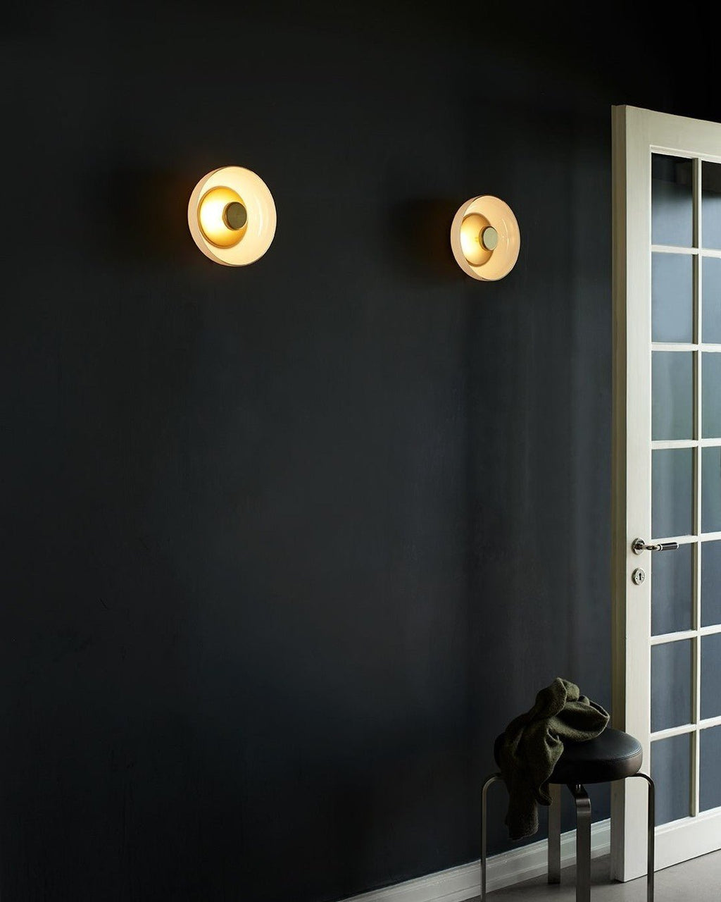 Solara Wall Light, Hardwired Wall Sconce, detail 8