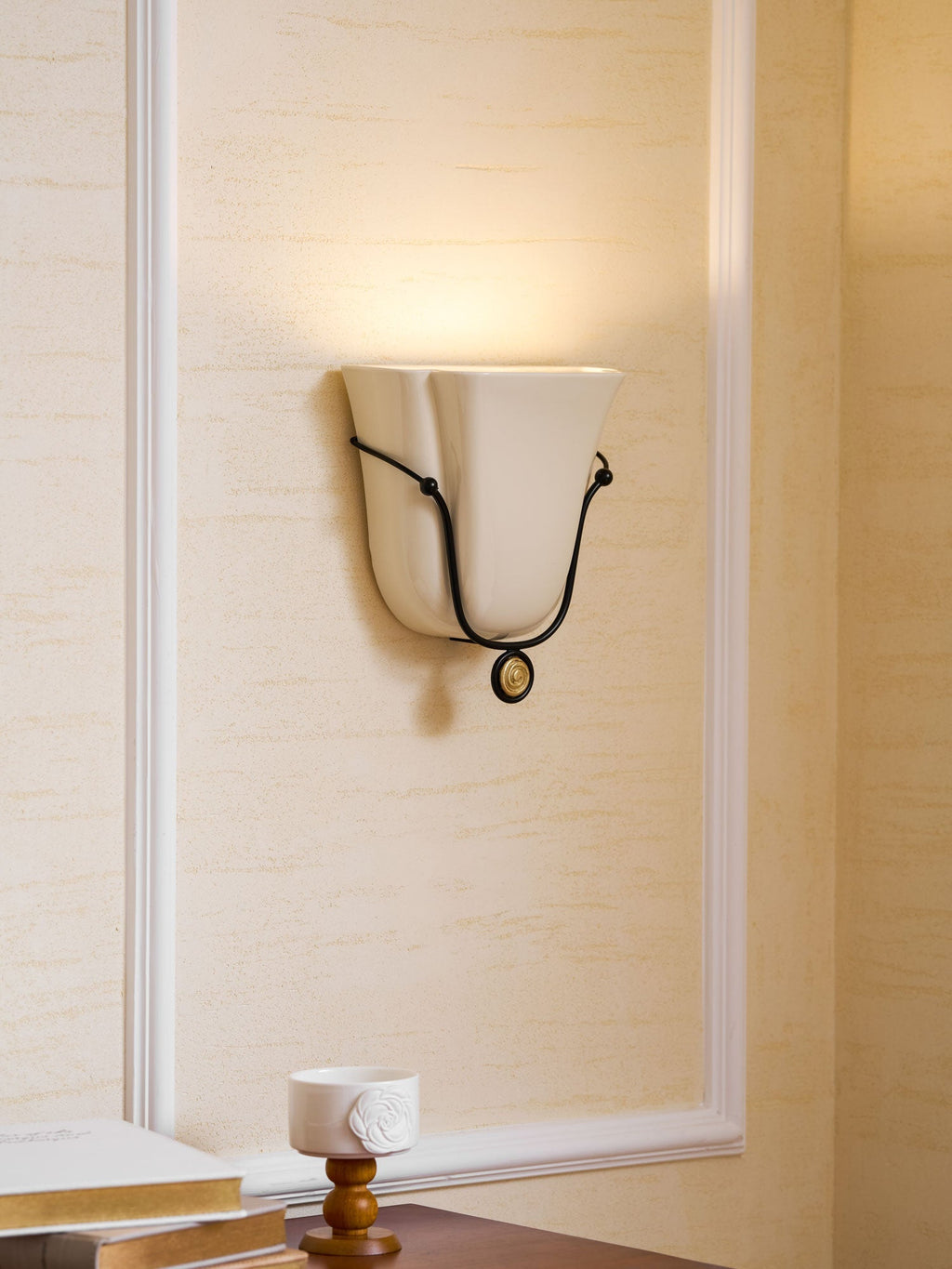 Solenne Shell Wall Light, Hardwired Wall Sconce, detail 33