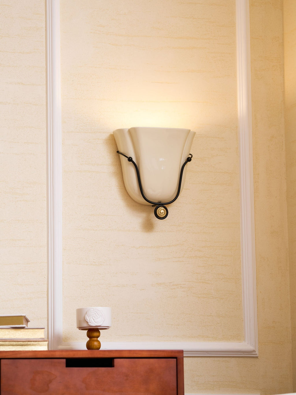 Solenne Shell Wall Light, Hardwired Wall Sconce, detail 36