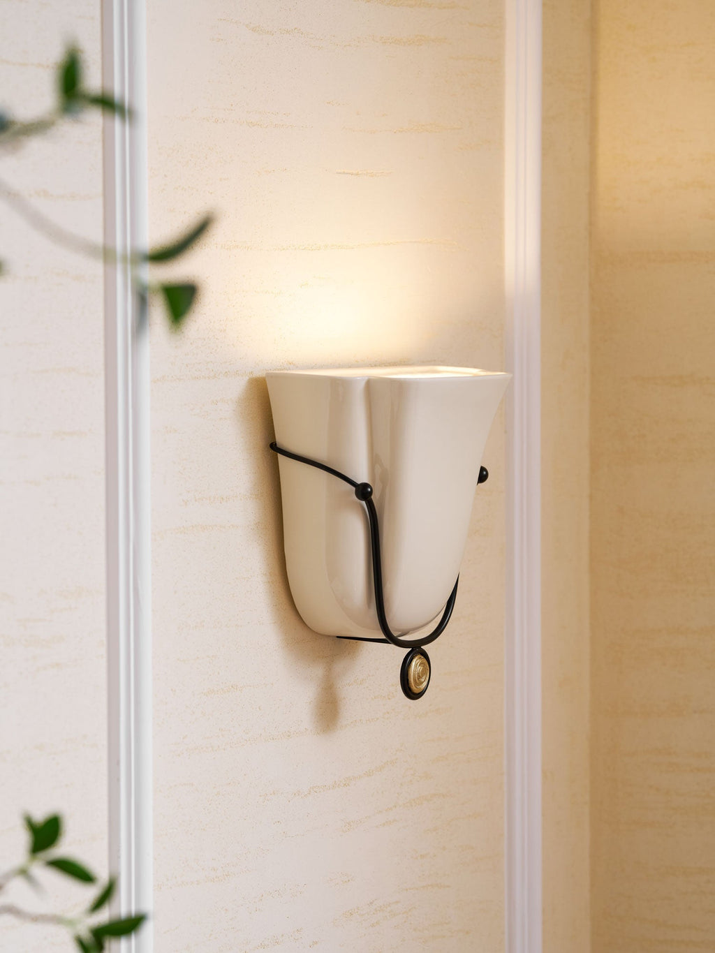 Solenne Shell Wall Light, Hardwired Wall Sconce, detail 31