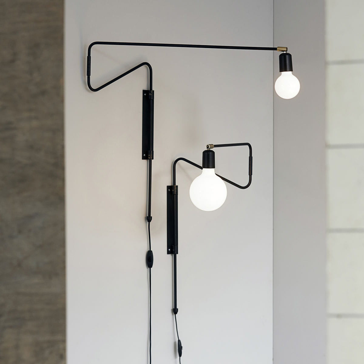 Swing Wall Light, Plug-In Wall Sconce, detail 3