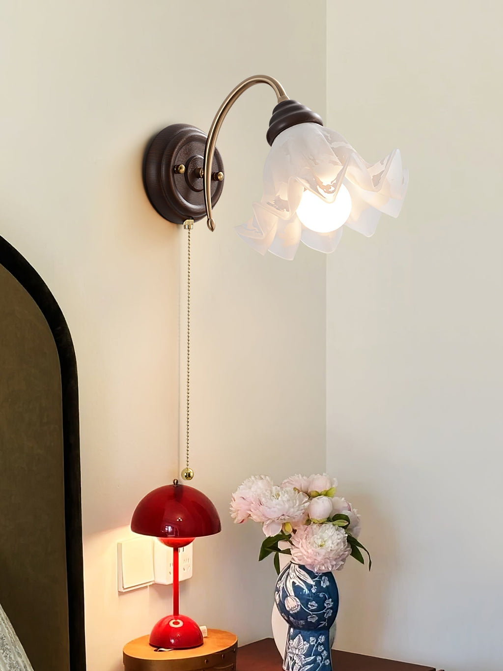 Sylphine Wall Light, Hardwired Wall Sconce, detail 3