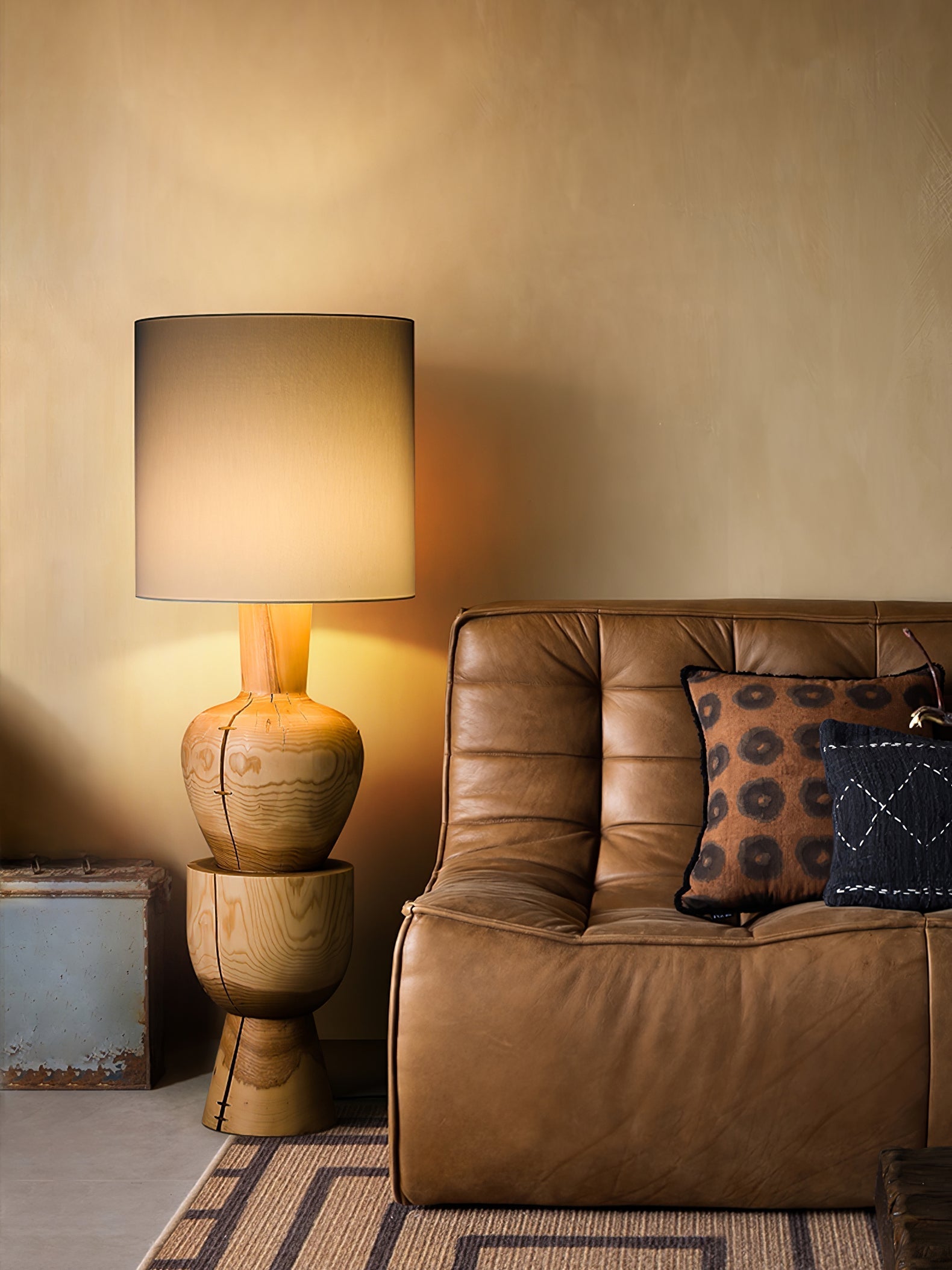Sylvia Wood Floor Light, Floor Lamp, detail 12