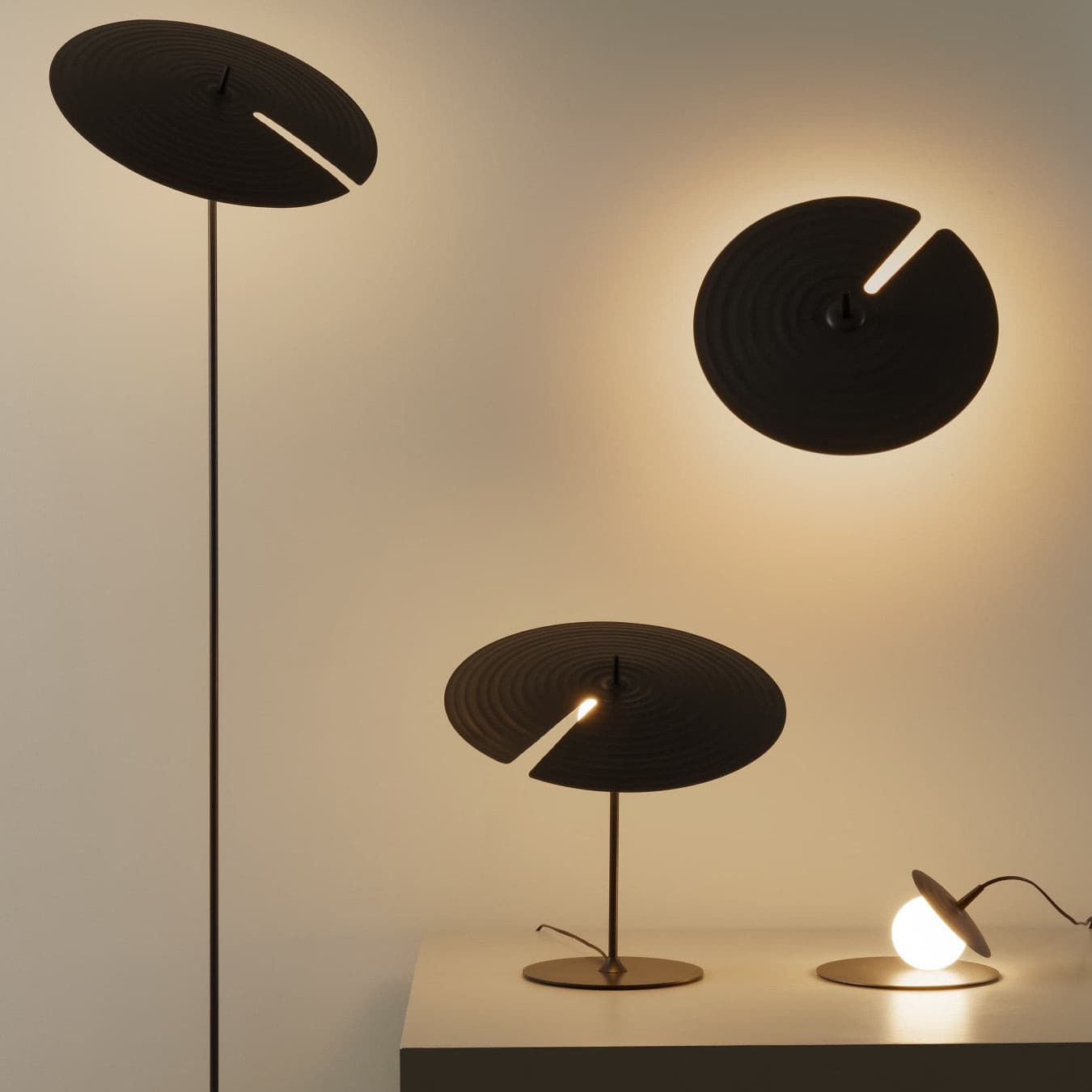 Symphony Wall Light, Hardwired Wall Sconce, detail 3