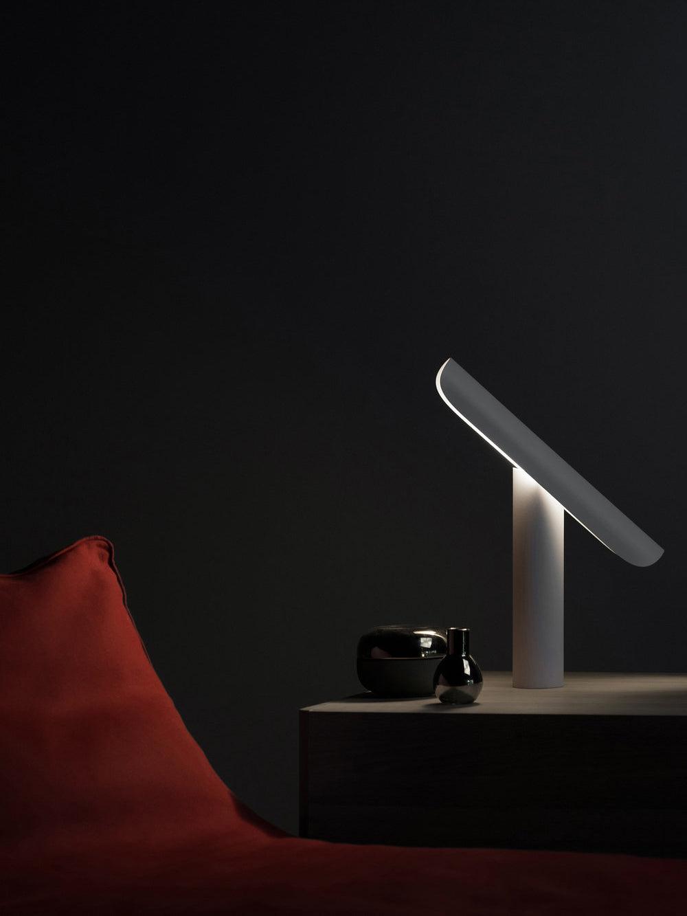 T-Table Light, Bedside Table Lamp, detail 10