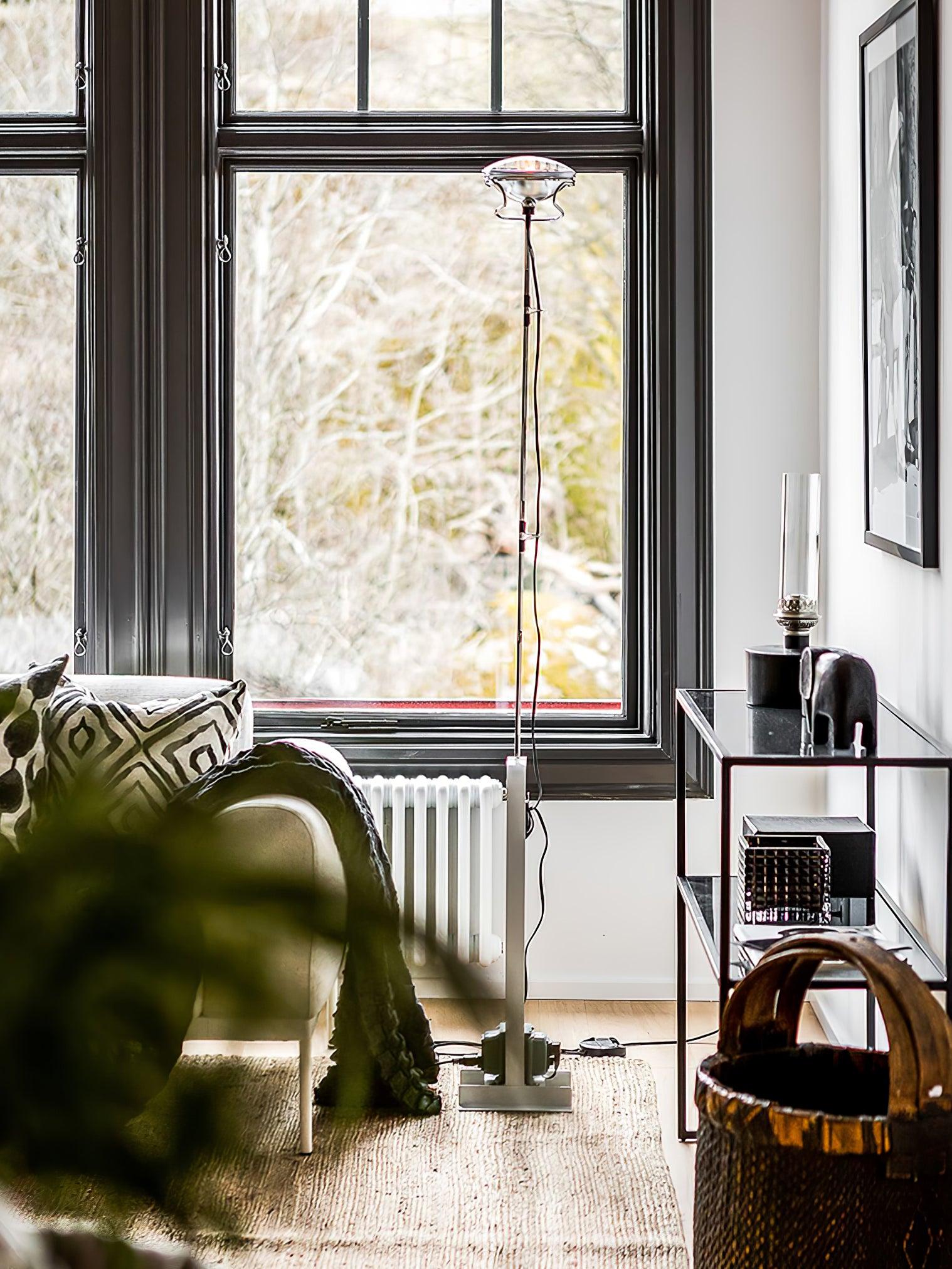 Toio Floor Light, Floor Lamp, detail 11