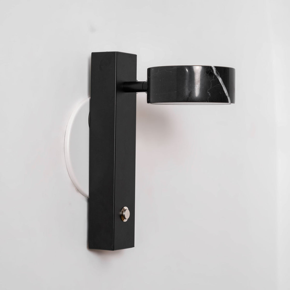 Traviso Solo Wall Light, Hardwired Wall Sconce, detail 8