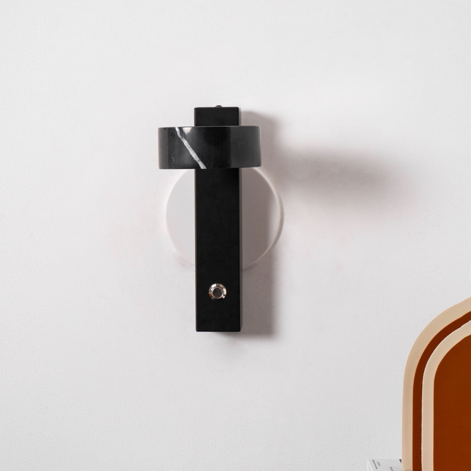 Traviso Solo Wall Light, Hardwired Wall Sconce, detail 10