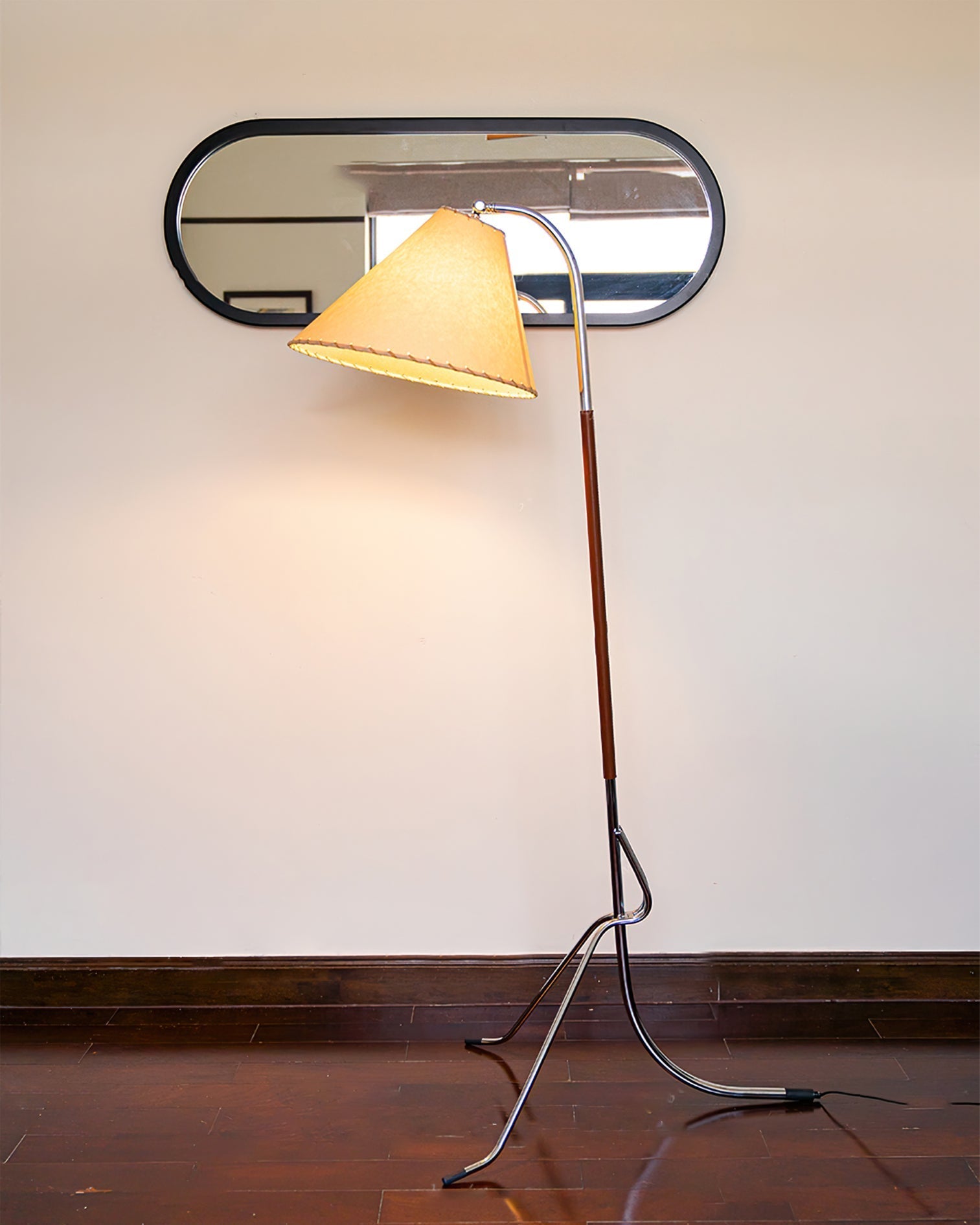 Tripod Arc Floor-standing Floor Light, Floor Lamp, detail 9