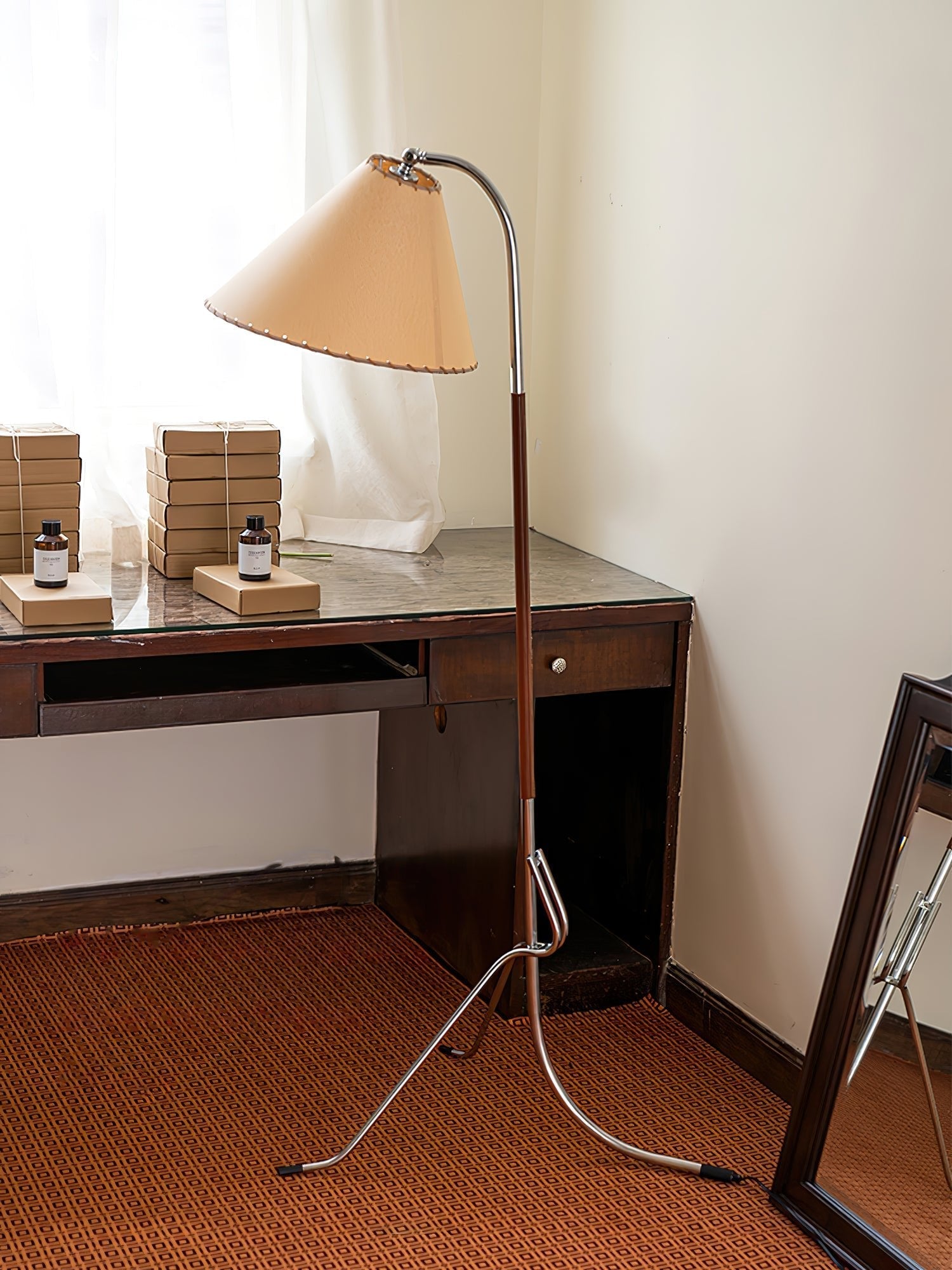 Tripod Arc Floor-standing Floor Light, Floor Lamp, detail 6