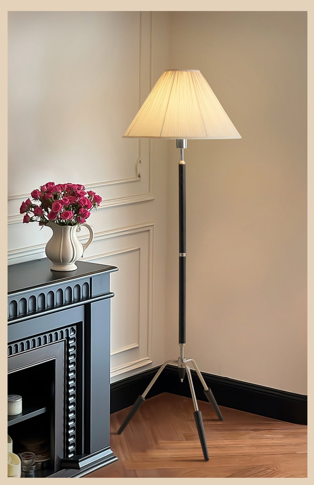 Tripod Base Floor Light, Floor Lamp, detail 10