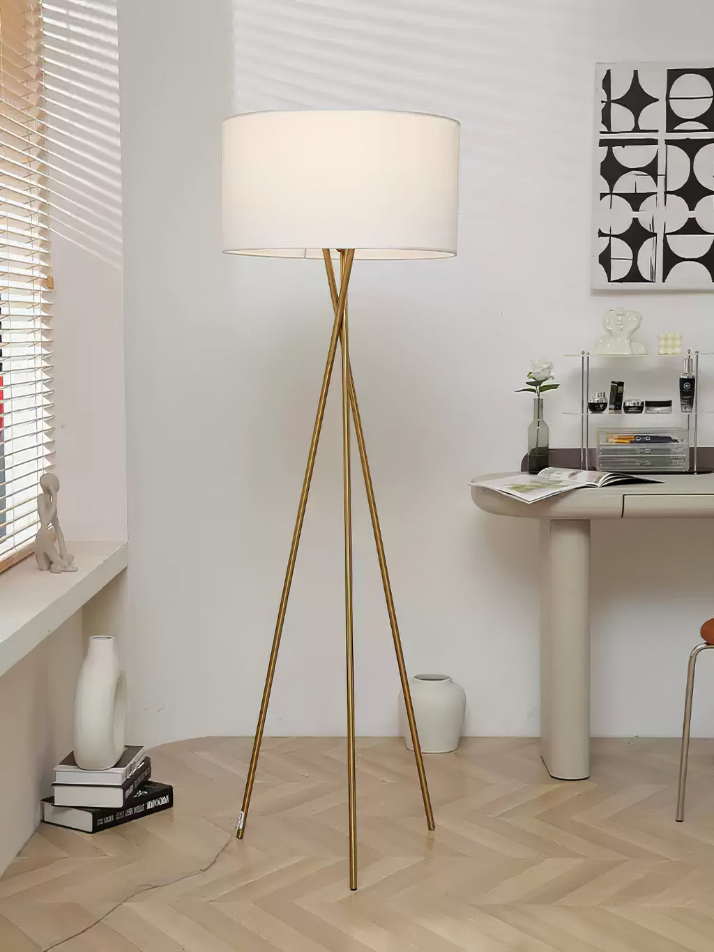 Tripod Grace Floor Light, Floor Lamp, detail 3