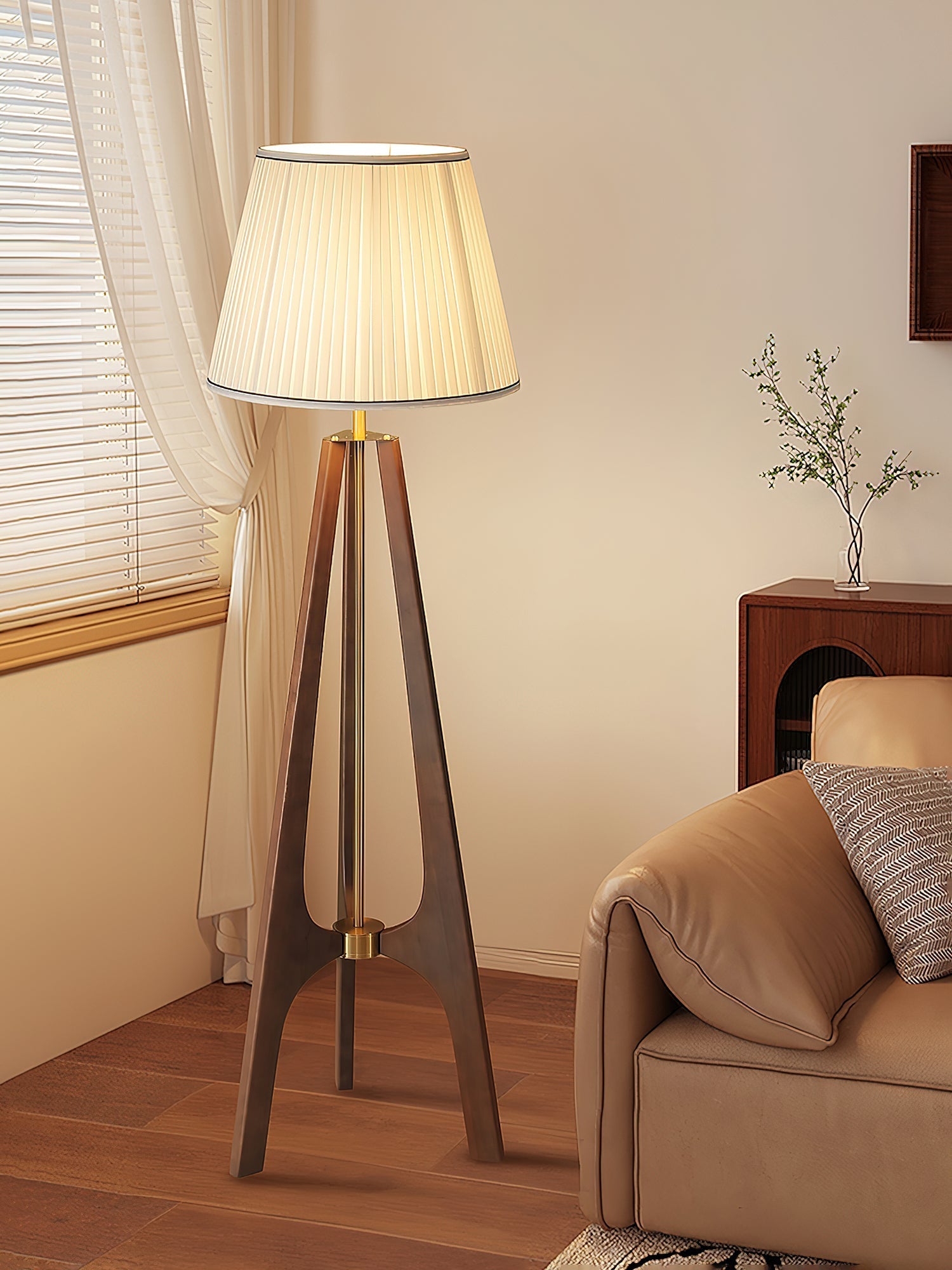 Trivelle Tripod Floor Light, Floor Lamp, detail 5