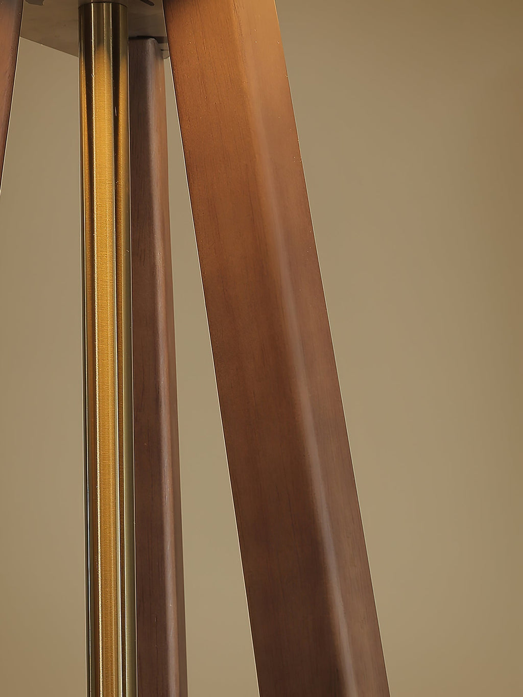 Trivelle Tripod Floor Light, Floor Lamp, detail 12