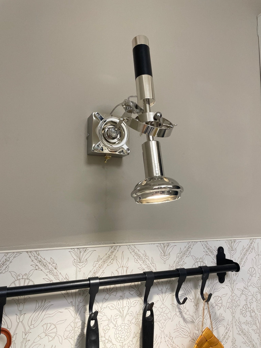 Urban Edge Wall Light, Hardwired Wall Sconce, detail 10
