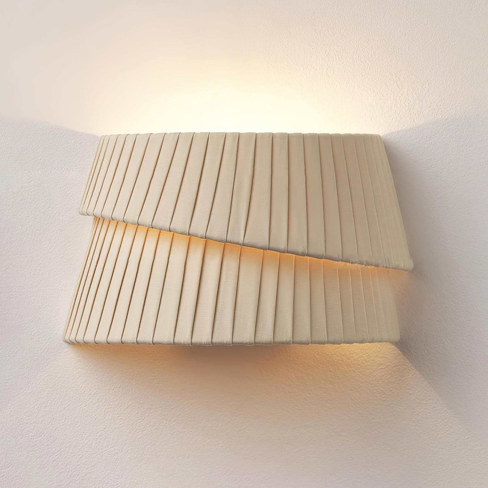 Vela Twist Wall Light, Hardwired Wall Sconce, detail 10