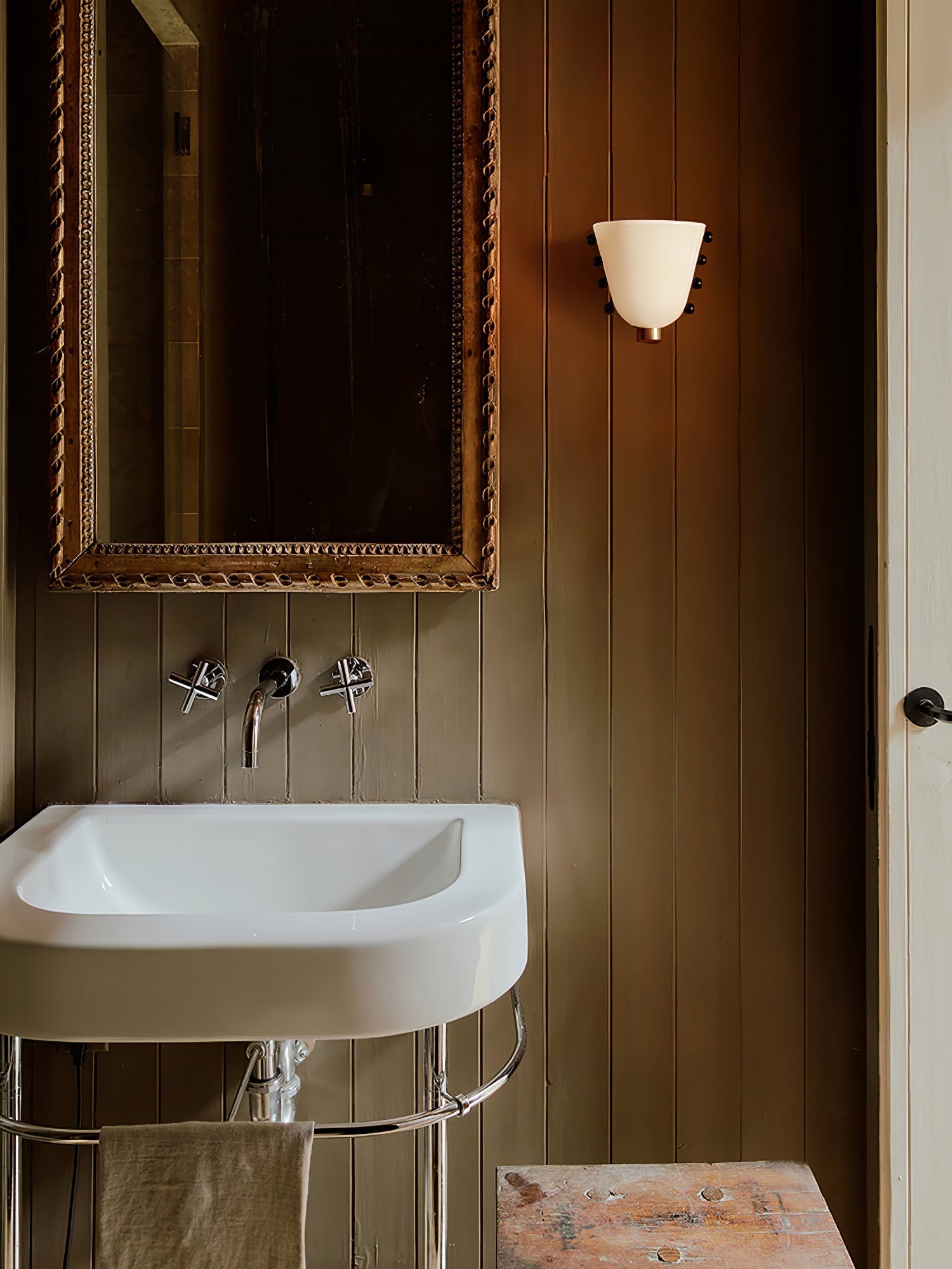 Velora Wall Light, Hardwired Wall Sconce, detail 16