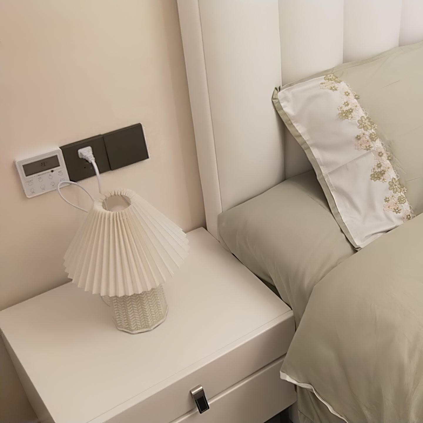 Vintage Pleated Table Light, Bedside Table Lamp, detail 26