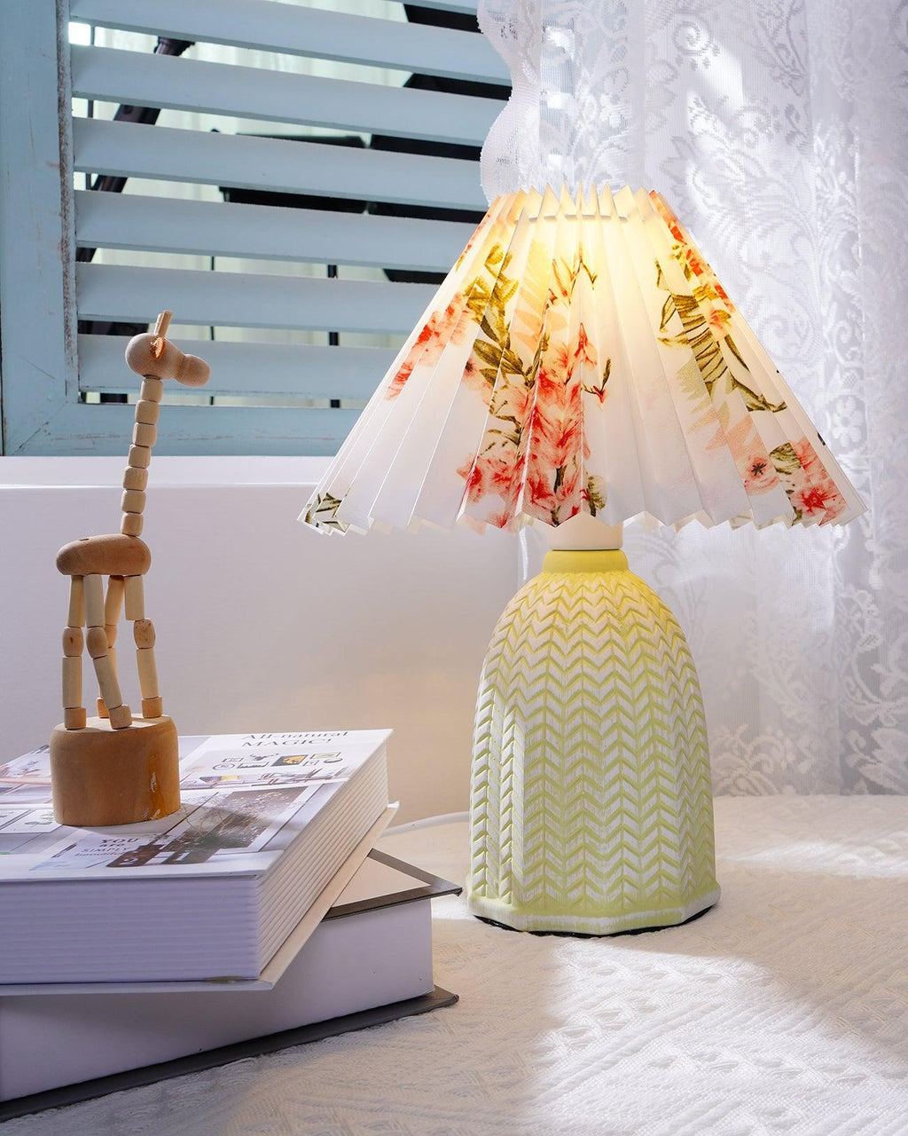 Vintage Pleated Table Light, Bedside Table Lamp, detail 12