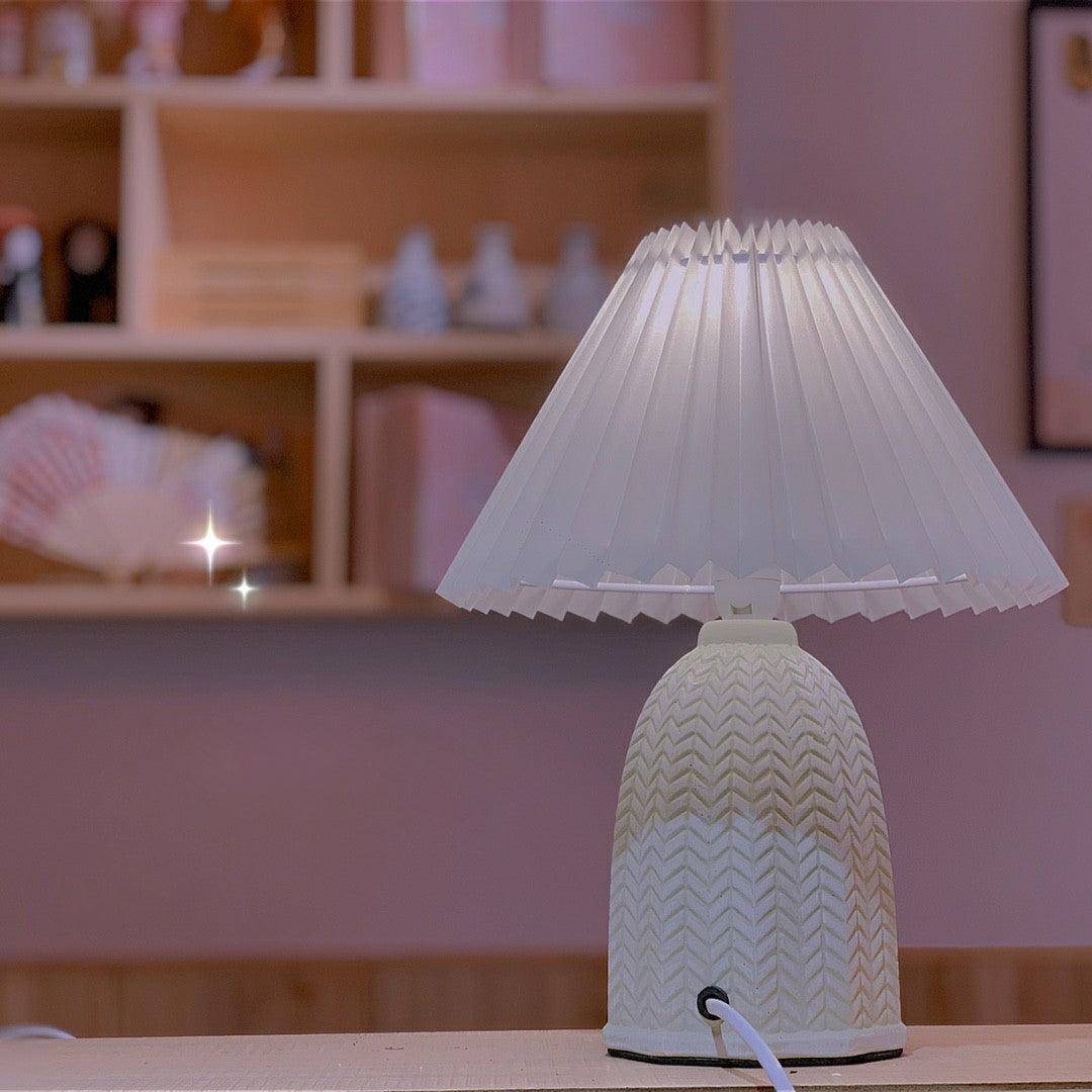 Vintage Pleated Table Light, Bedside Table Lamp, detail 31