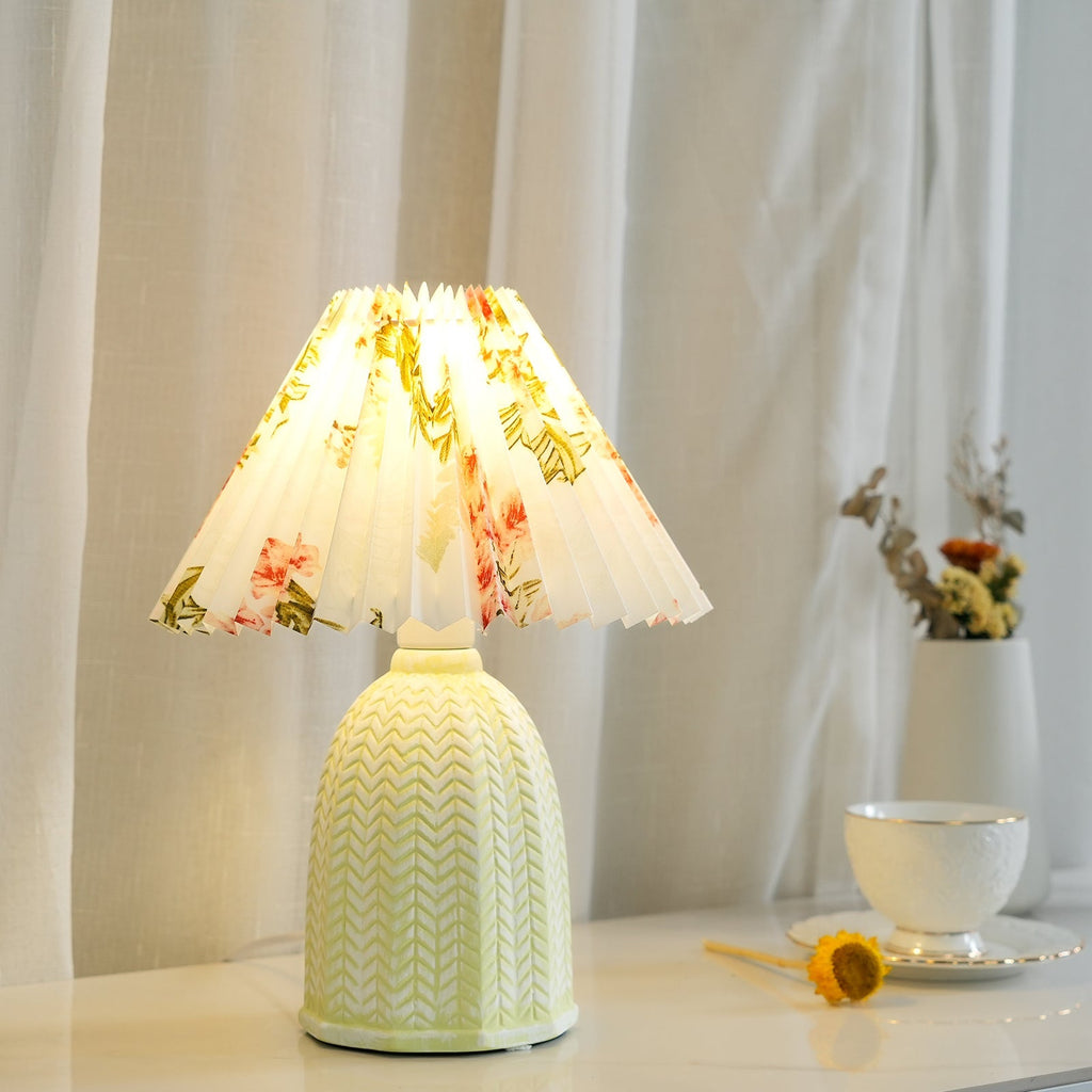 Vintage Pleated Table Light, Bedside Table Lamp, detail 5