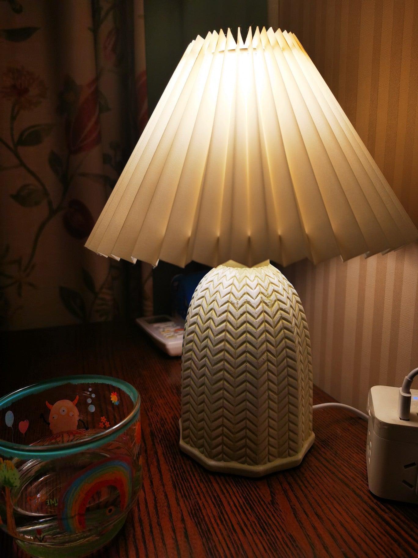 Vintage Pleated Table Light, Bedside Table Lamp, detail 37