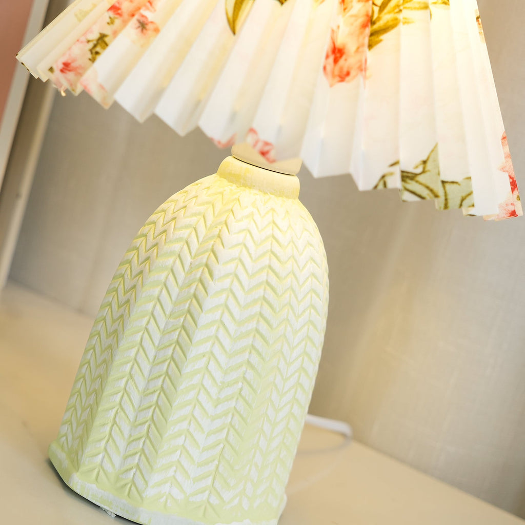 Vintage Pleated Table Light, Bedside Table Lamp, detail 17