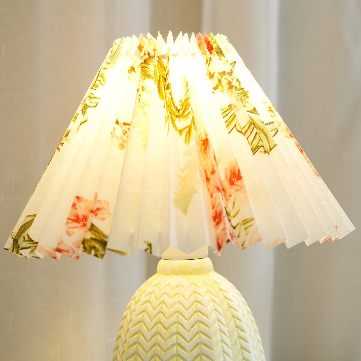 Vintage Pleated Table Light, Bedside Table Lamp, detail 15