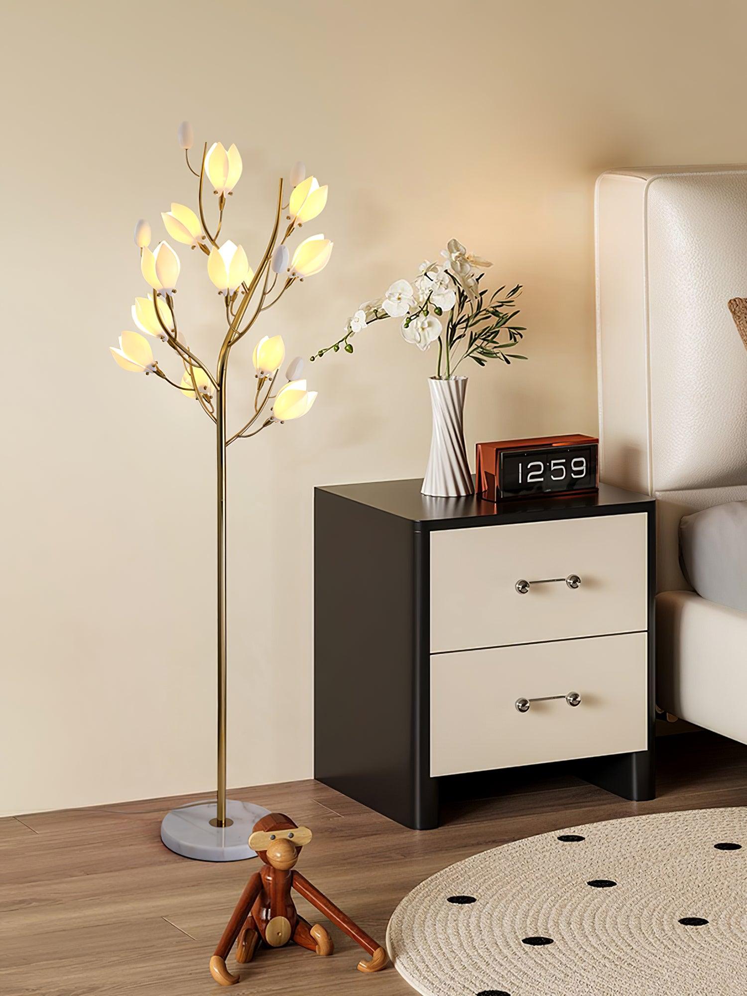 Porcelain Magnolia Floor Light, Floor Lamp, detail 5