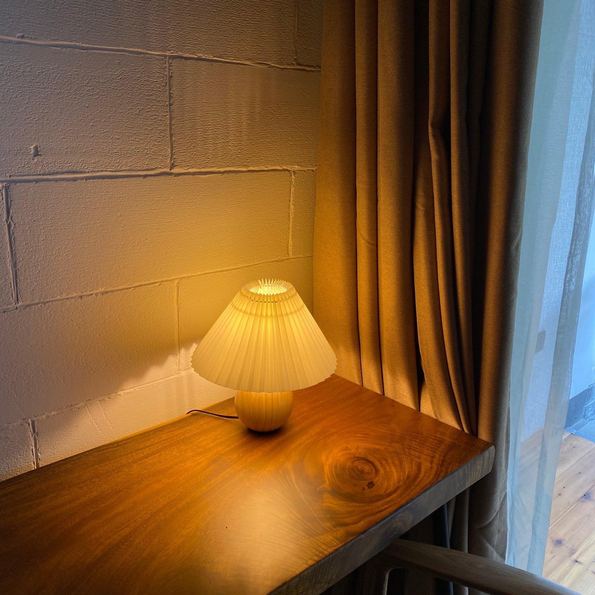 Wooden Pleated Table Light, Bedside Table Lamp, detail 10