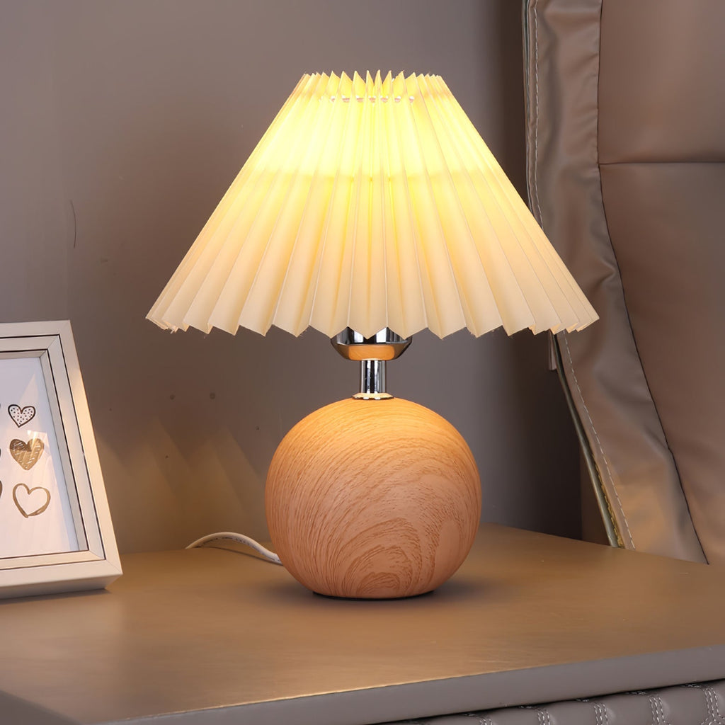 Wooden Pleated Table Light, Bedside Table Lamp, detail 3