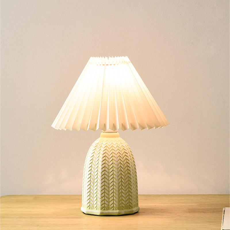 Vintage Tapered Pleated Linen Shade Ceramic 1-Light Table Light, Bedside Table Lamp, detail 3
